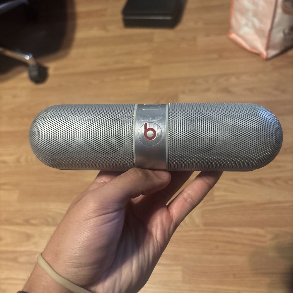 Beats by Dr. Dre Beats Pill Wireless Speaker Limited Edition - Silver No Battery